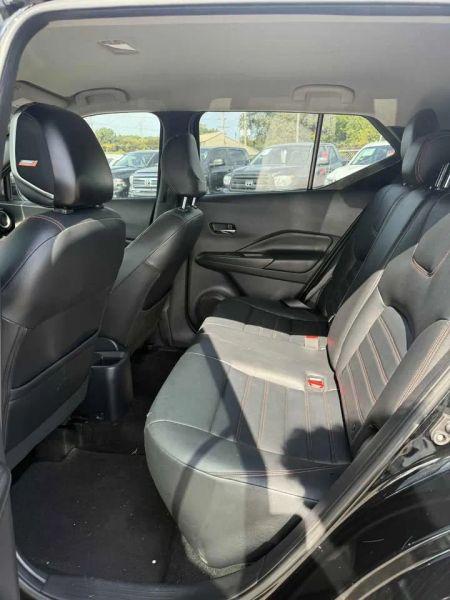2019 Nissan Kicks SR