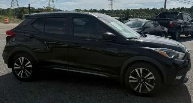 2019 Nissan Kicks SR