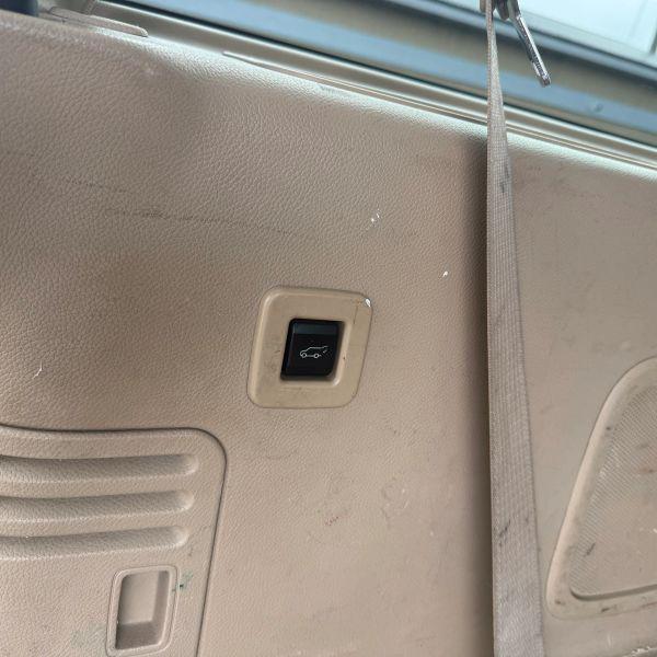 2008 Lincoln Navigator Base
