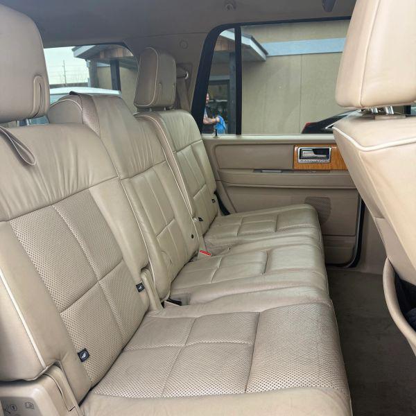 2008 Lincoln Navigator Base