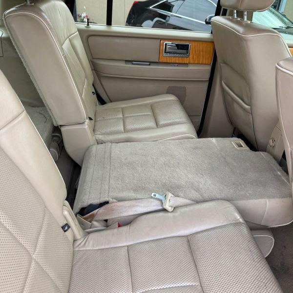 2008 Lincoln Navigator Base