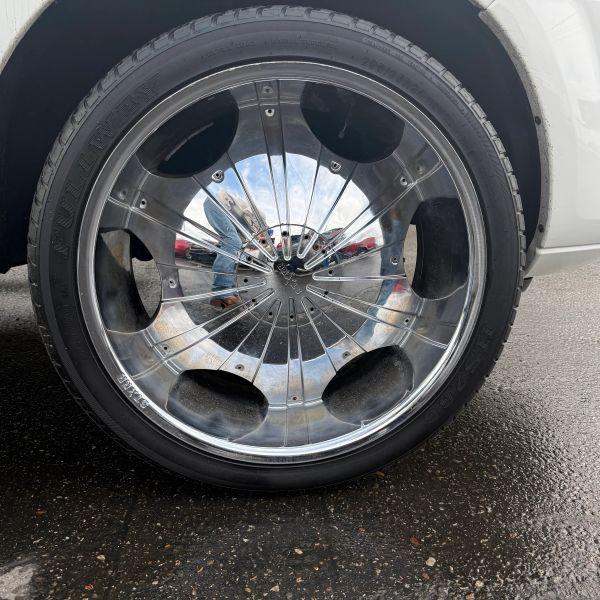 2008 Lincoln Navigator Base