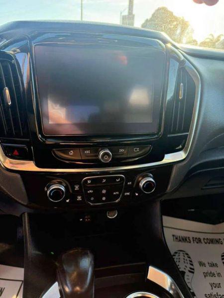 2021 Chevrolet Traverse FWD LT Leather