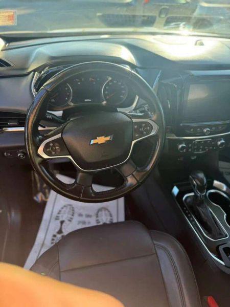 2021 Chevrolet Traverse FWD LT Leather