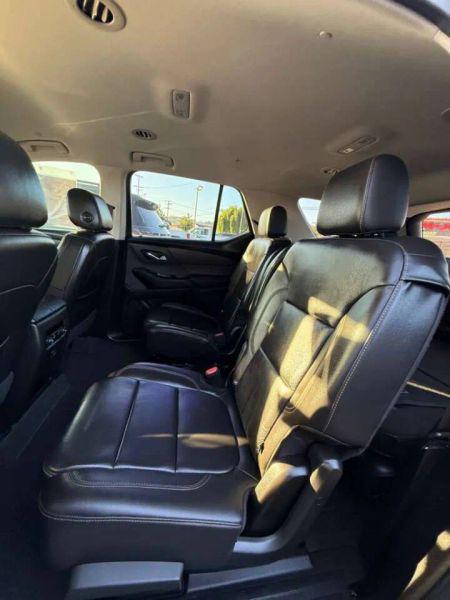 2020 Chevrolet Traverse FWD LT Leather