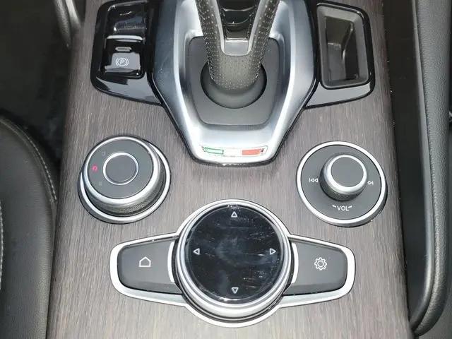 2021 Alfa Romeo Giulia Ti AWD