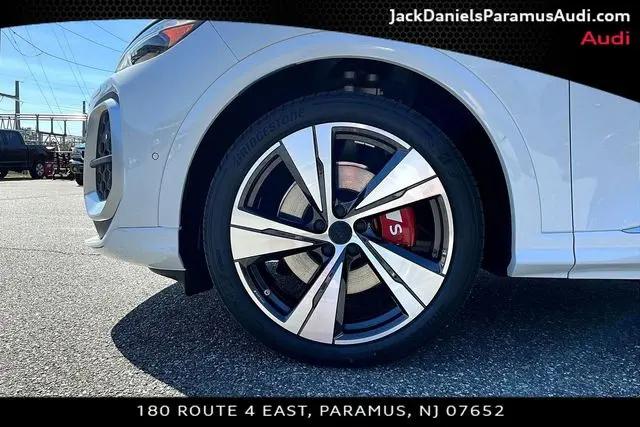 2026 Audi SQ5 Premium Plus TFSI quattro S tronic