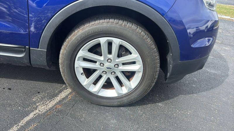 2015 Ford Explorer Base