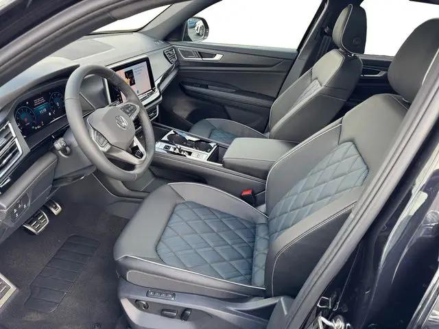 2026 Volkswagen Atlas Cross Sport SEL Premium R-Line
