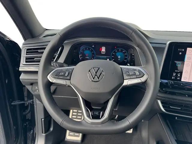 2026 Volkswagen Atlas Cross Sport SEL Premium R-Line