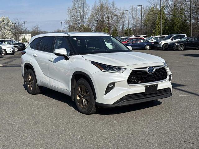 2023 Toyota Highlander Hybrid XLE Bronze