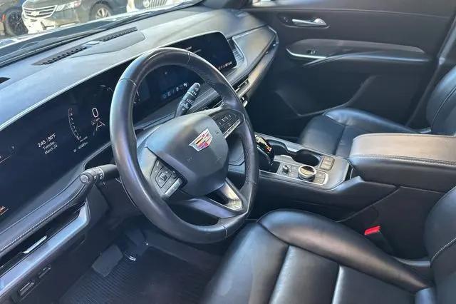 2024 Cadillac XT4 FWD Premium Luxury