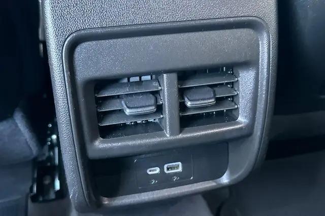 2024 Cadillac XT4 FWD Premium Luxury