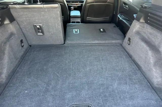 2024 Cadillac XT4 FWD Premium Luxury
