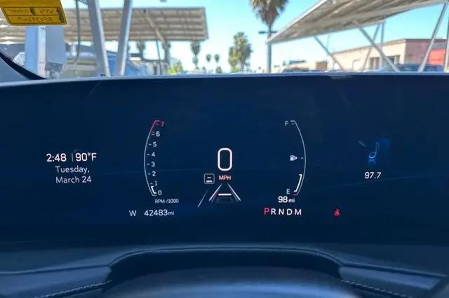2024 Cadillac XT4 FWD Premium Luxury