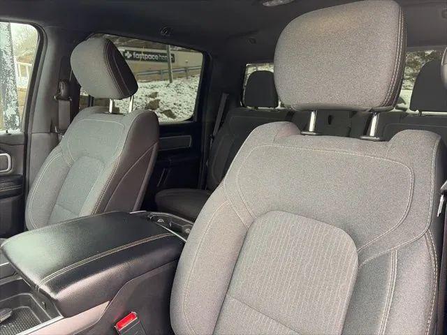 2022 Ram 1500 Big Horn Crew Cab 4x4 5'7" Box