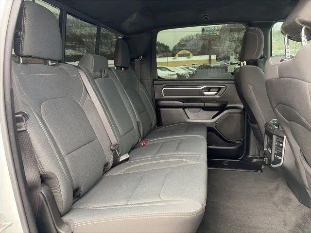 2022 Ram 1500 Big Horn Crew Cab 4x4 5'7" Box