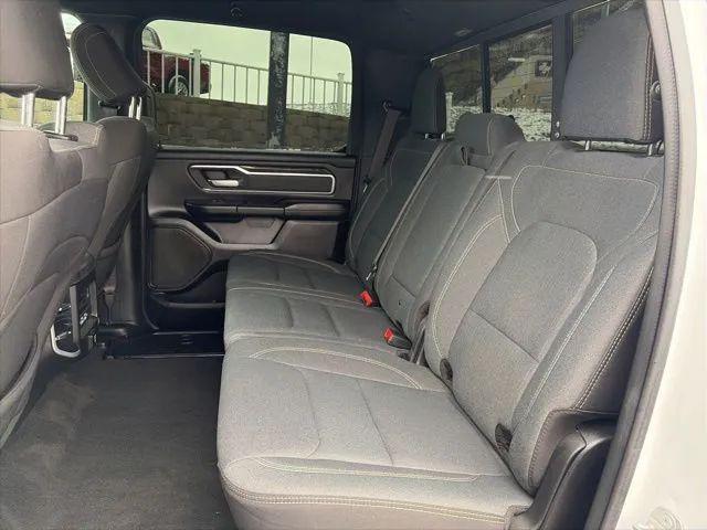 2022 Ram 1500 Big Horn Crew Cab 4x4 5'7" Box