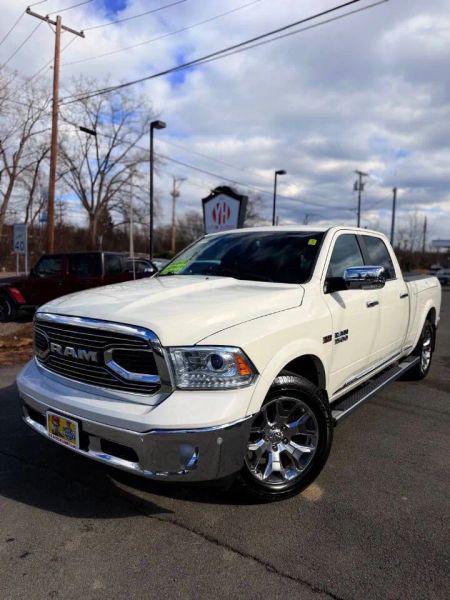 2017 Ram 1500 Limited Crew Cab 4x4 6'4" Box