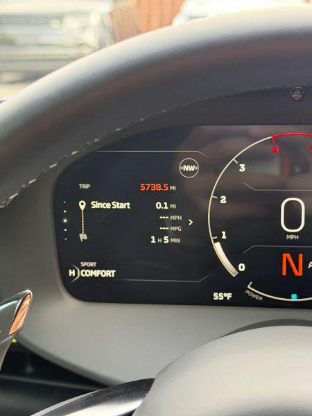 2023 McLaren Artura Performance