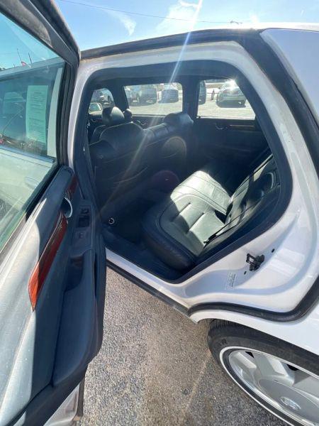 2000 Cadillac DeVille Standard