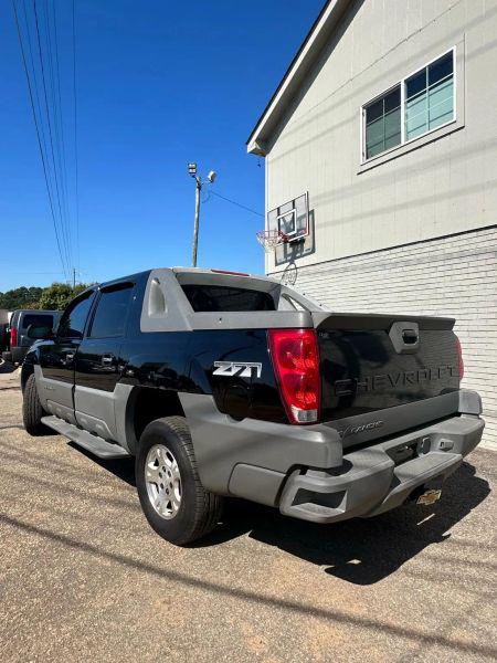 2002 Chevrolet Avalanche Base