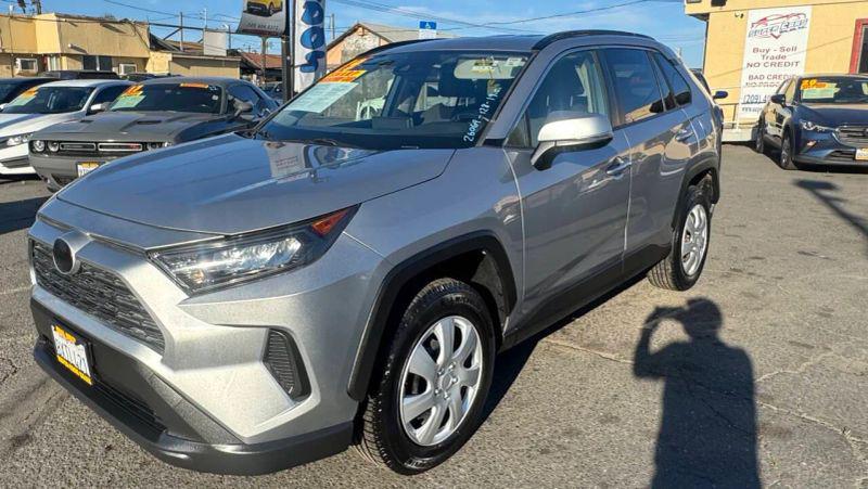 2019 Toyota RAV4 LE