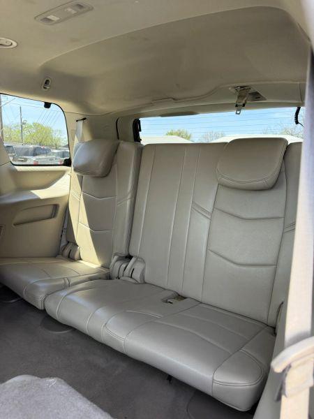 2016 Cadillac Escalade Luxury Collection