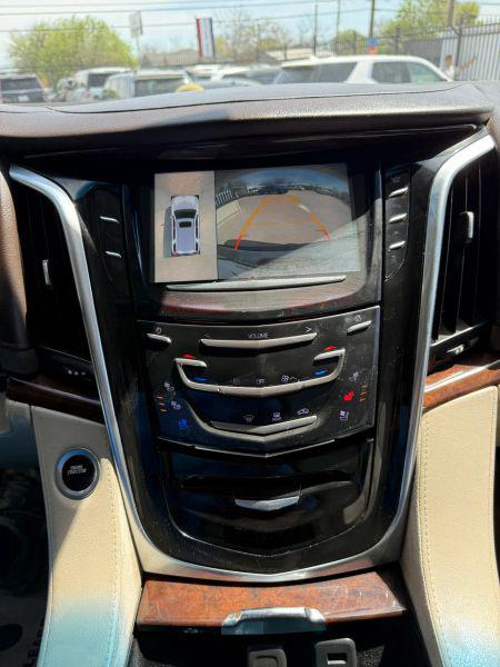 2016 Cadillac Escalade Luxury Collection