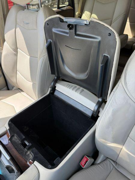 2016 Cadillac Escalade Luxury Collection