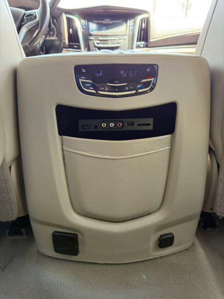 2016 Cadillac Escalade Luxury Collection