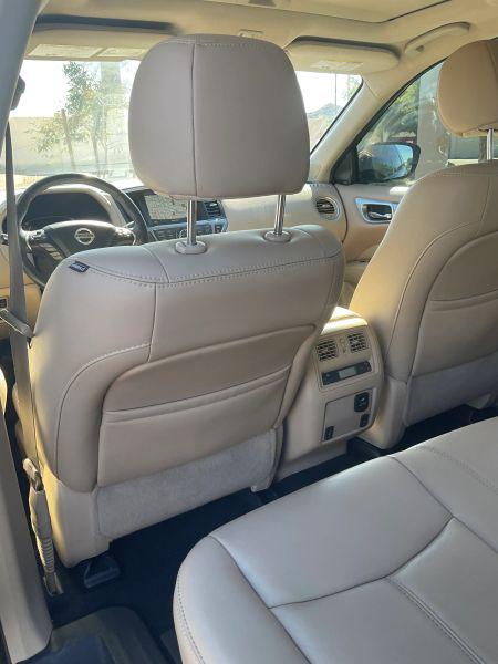 2017 Nissan Pathfinder SL