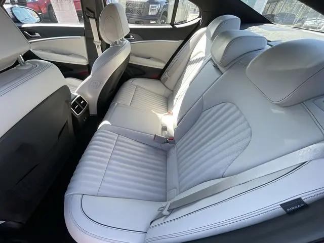 2026 Genesis G70 3.3T RWD Sport Prestige
