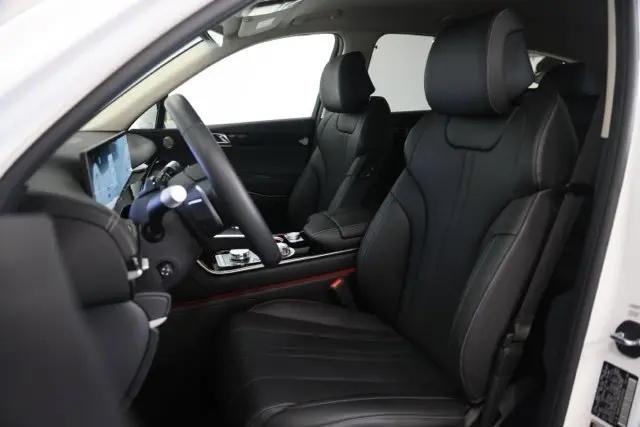 2025 Genesis GV80 2.5T Standard AWD
