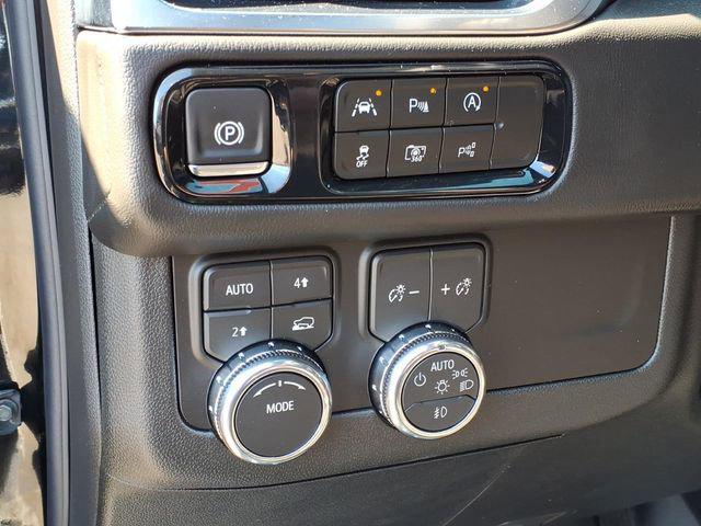 2026 GMC Yukon 4WD Denali