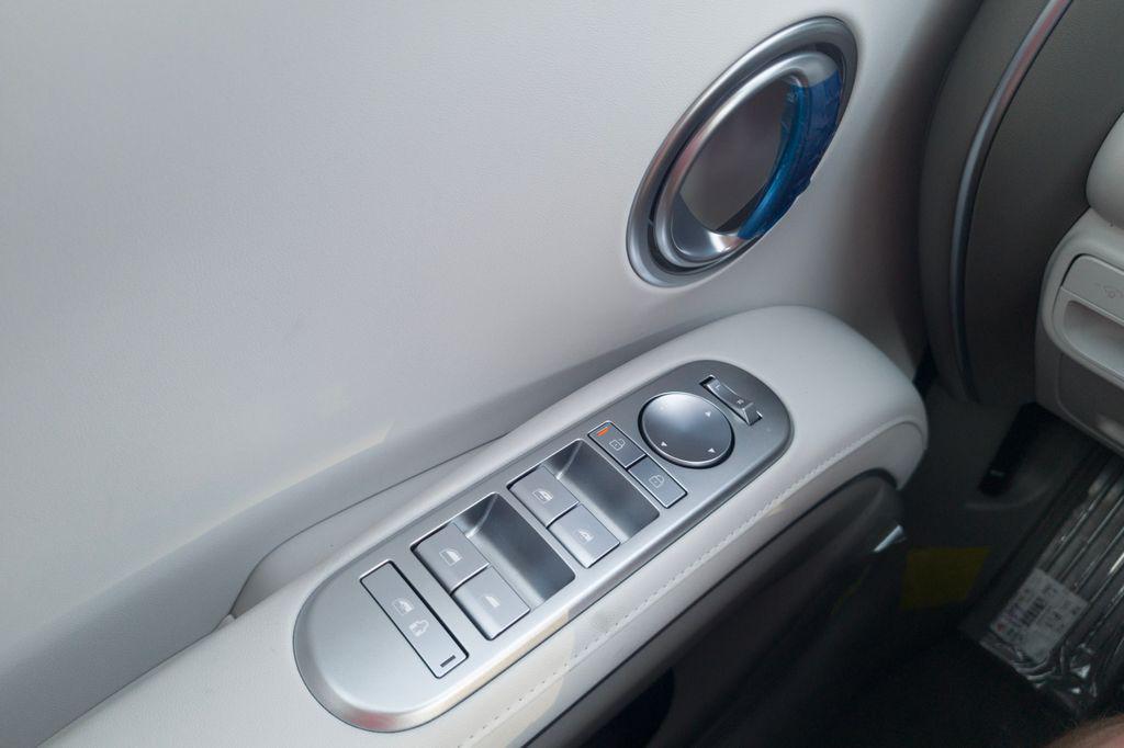 New 2026 Blue HYUNDAI Blue SEL 7P image 30