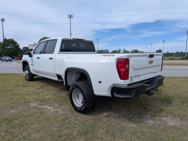 2024 Chevrolet Silverado 3500HD 4WD Crew Cab Long Bed Work Truck