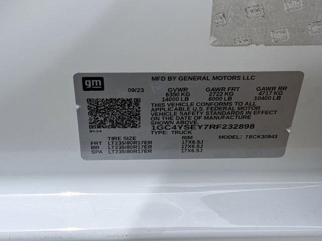 2024 Chevrolet Silverado 3500HD 4WD Crew Cab Long Bed Work Truck