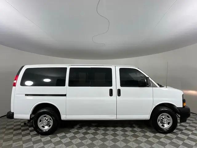 2023 Chevrolet Express Passenger RWD 3500 Regular Wheelbase LS