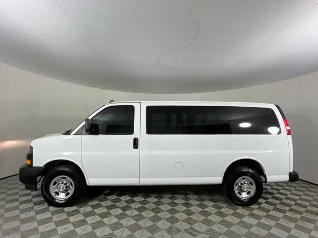 2023 Chevrolet Express Passenger RWD 3500 Regular Wheelbase LS