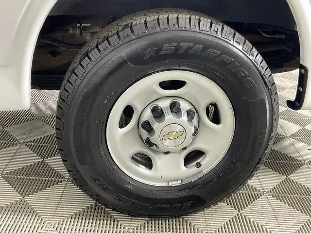 2023 Chevrolet Express Passenger RWD 3500 Regular Wheelbase LS