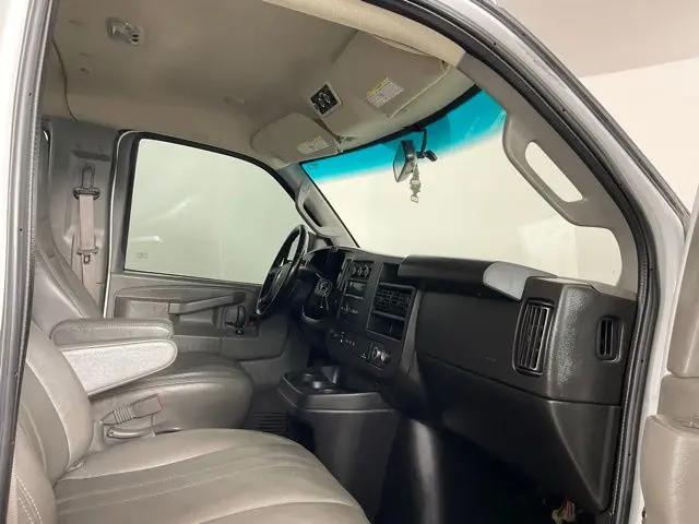 2023 Chevrolet Express Passenger RWD 3500 Regular Wheelbase LS