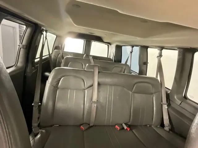 2023 Chevrolet Express Passenger RWD 3500 Regular Wheelbase LS