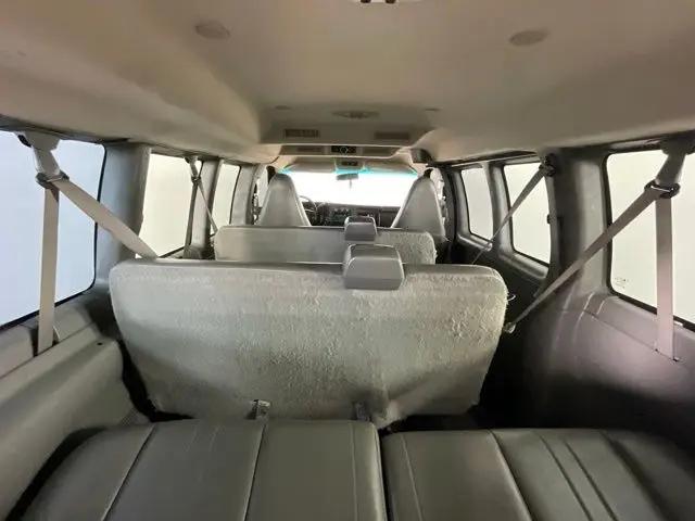2023 Chevrolet Express Passenger RWD 3500 Regular Wheelbase LS