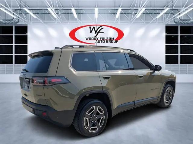 2026 Jeep Cherokee Laredo 4x4
