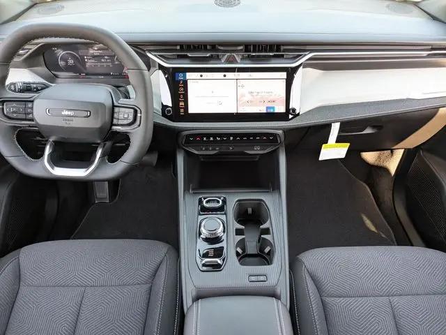 2026 Jeep Cherokee Laredo 4x4