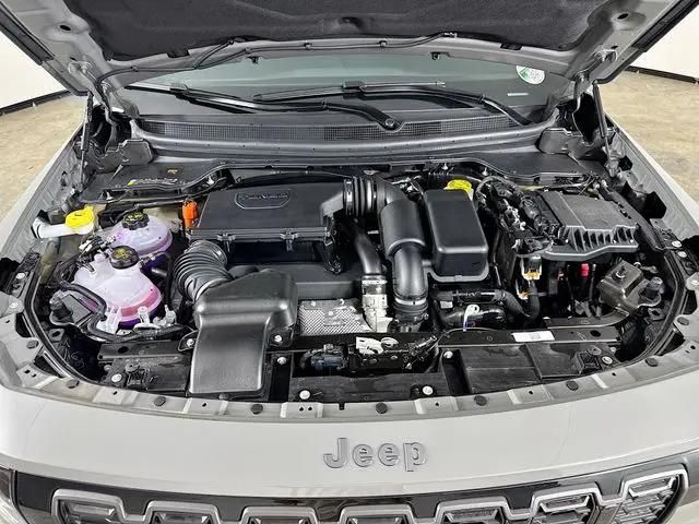 2026 Jeep Cherokee Laredo 4x4