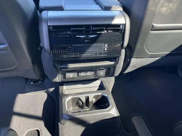 2026 Jeep Grand Wagoneer 4x4