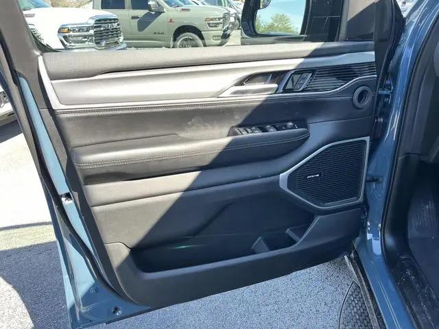 2026 Jeep Grand Wagoneer 4x4