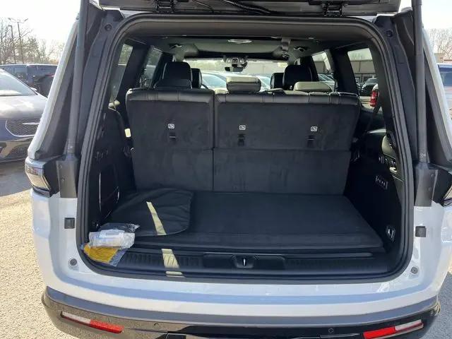 2026 Jeep Grand Wagoneer 4x4
